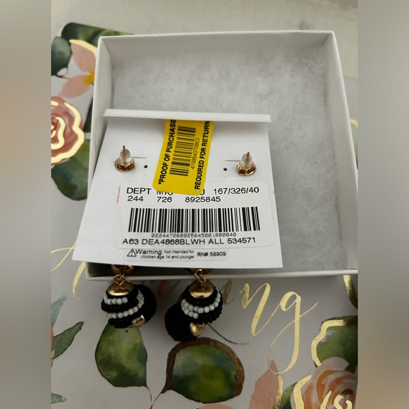 ❄️5/$25 Anna and Ava Statement Earrings NIB! - Picture 2 of 4